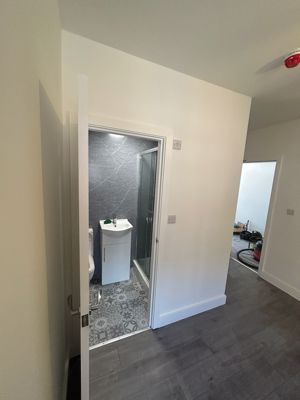 Photo 1- click for photo gallery